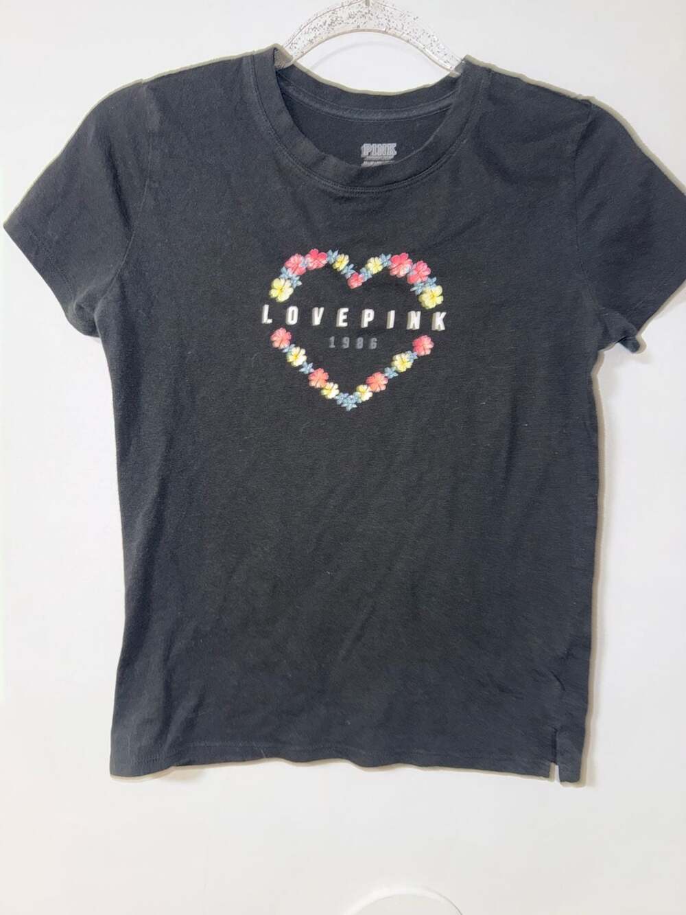PINK Victoria's Secret Black Floral Heart Love Pink 1986 Graphic T-Shirt